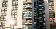 Người Việt ở châu Âu xoay xở trong đợt nắng nóng 40°C không điều hòa