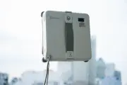 Đánh giá robot lau kính Ecovacs Winbot Mini 2: Nhỏ gọn, hiệu quả, vẫn còn hạn chế