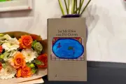 Nhà thơ Mỹ Bruce Weigl kể về tình yêu Hà Nội qua tập thơ 'Sự mê đắm của Hồ Gươm'
