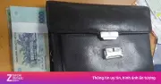 Nhân viên xe đẩy Nội Bài nhặt túi 53,6 triệu đồng trả khách