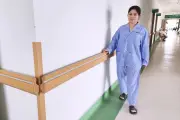 Nhân viên y tế hoại tử xương nghẹn ngào: Điều ước đã thành sự thật