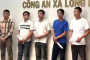 Nhậu giữa đường gây rồi đánh nhau, 6 người bị khởi tố tại TPHCM