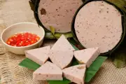 Ninh Bình: Khởi tố chủ cơ sở giò chả trộn hàn the