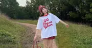 Áo oversized: Bí quyết phối đồ giấu quần tôn dáng, phá cách