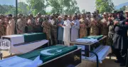 Pakistan tổ chức tang lễ 22 quân nhân thiệt mạng trong vụ rơi trực thăng Mi-17