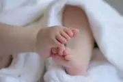 Phụ huynh Nhật Bản dùng ứng dụng AI để giải mã tiếng khóc trẻ sơ sinh