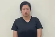 Phụ nữ Hà Nội đặt đồ ăn 'bùng' tiền rồi chém chủ cửa hàng