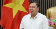 Phó thủ tướng: Không cấm nhập khẩu ô tô quà biếu vì khó quản