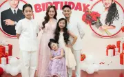 Phan Hiển khoe ảnh gia đình 4 người: 'Sao may mắn của tôi'