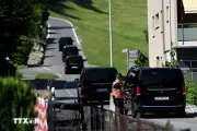 Phái đoàn Iran rời nơi đàm phán sau khi ông Trump đe dọa không kích