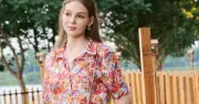 Phối đồ vintage: Áo và chân váy hoa tạo nên phong cách lãng mạn