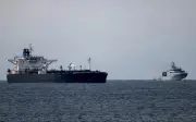 Pháp-Đức đề xuất tăng cường biện pháp đối phó hạm đội bóng tối Nga