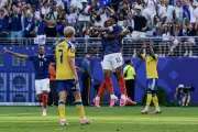 Pháp thắng Thụy Điển 2-0 nhờ công Mbappe và Barcola