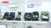 Phạt cảnh cáo tài xế chở trẻ em trên ô tô không có thiết bị an toàn phù hợp