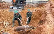 Phát hiện bom khủng thời chiến còn nguyên kíp nổ tại trường tiểu học