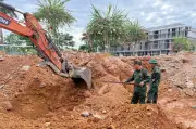 Phát hiện bom nặng 2,5 tạ còn nguyên kíp nổ dưới khuôn viên trường học