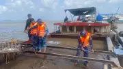 Phát hiện nhiều vụ vận chuyển cát trái phép trên sông tại Vĩnh Long
