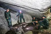 Phát hiện xương, di vật tại hang Đá Sập: Thêm manh mối tìm liệt sỹ