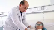 Phẫu thuật thành công ung thư tuyến giáp xâm lấn khí quản cho bệnh nhân 12 tuổi