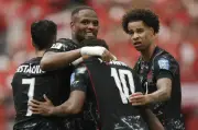 Qatar thảm bại 0-6 trước Canada, hai cầu thủ nhận thẻ đỏ
