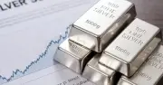 Quỹ bạc lớn nhất thế giới SLV bán ròng 24 tấn khi giá giảm 6,7%