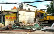 Quốc lộ 13 mở rộng: Hàng trăm nhà tháo dỡ, 'tăng tốc' giải phóng mặt bằng