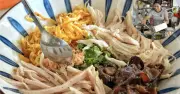 Quán bún thang 3 đời giữa lòng TP.HCM: Hương vị Hà Nội chuẩn gốc