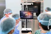 Robot không thay thế bác sĩ nhưng mở rộng giới hạn phẫu thuật