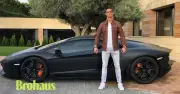 Ronaldo thắng trong cuộc chơi của thế giới hiện đại