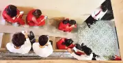 Sự thay đổi cách đọc: Thách thức và giải pháp cho văn hóa đọc sâu