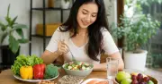 Sau tuổi 30, da và tóc xuống cấp: Chuyên gia chỉ cách cải thiện