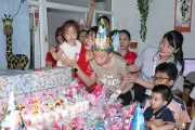 Sinh nhật đặc biệt của cậu bé 9 tuổi mỗi năm nhập viện 12 lần