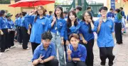 Sinh viên tình nguyện tiếp sức mùa thi: Trao yêu thương, nhận niềm vui