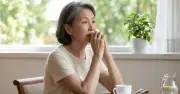 Sương mù não ở phụ nữ mãn kinh thường bị bỏ qua
