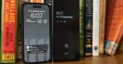 So sánh kính bảo vệ Gorilla Glass và Ceramic Shield: Loại nào bền hơn?