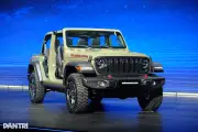 SUV, xe bán tải mới ồ ạt ra mắt tháng 5: Có xe giảm giá cả tỷ đồng
