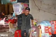 Từ cậu bé bốc hàng mã thuê đến phóng viên tài năng