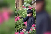 Từ shipper đến nhiếp ảnh gia nổi tiếng nhờ màn thị phạm 'cực dẻo'