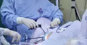 Từ xe lăn đến chiếc xe đạp đưa con đi học của người đàn ông 39 tuổi