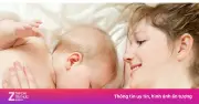 Tục lệ đặt cuộn len trước cửa khi sinh con gái ở Hy Lạp cổ đại