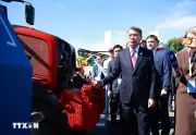 Thủ tướng Lê Minh Hùng thăm triển lãm tiềm năng kinh tế xã hội Tatarstan