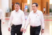 Thủ tướng và Chủ tịch Quốc hội cùng gặp mặt báo chí lần đầu tiên