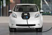 Thị trường ô tô Việt Nam sắp bão hòa sau kỷ lục 600.000 xe năm 2025
