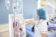 Thông qua Nghị quyết phát triển hệ thống y tế Hà Nội