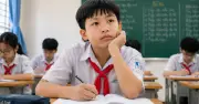 Thầy giáo Hà Nội: Học thêm quá nhiều khiến trẻ càng kém, phụ huynh tranh cãi