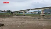 Thủy điện Hòa Bình hạn chế công suất, chờ nắng nóng để tăng phát