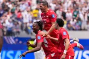 Thụy Sĩ thắng đậm Bosnia 4-1 nhờ bùng nổ cuối trận