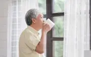 Tôi từ chối khi con trai xin sang tên nhà để báo hiếu vợ già mới thấy quyết định này quá sáng suốt