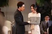 Tôi trở thành 'gã chồng tồi' trên mạng để vợ kiếm tiền
