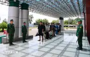 Tiếp nhận 12 công dân Việt Nam do Campuchia trao trả